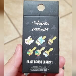 Neopets x Cakeworthy Paint Brush Series 1 Mystery Pin